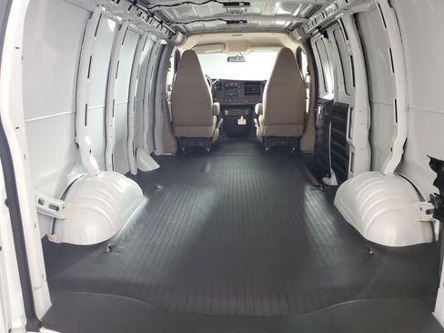 New 2026 Chevrolet Express 2500 RWD image 13