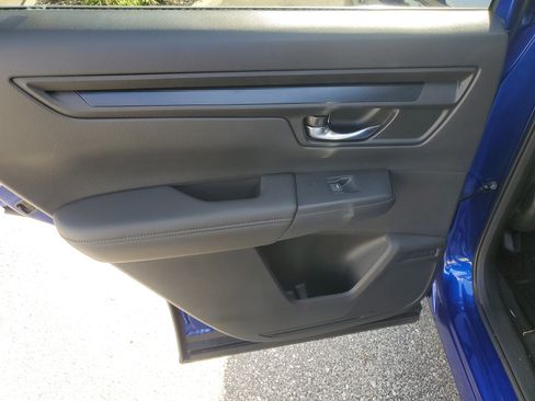 Certified 2025 Honda CR-V EX image 14