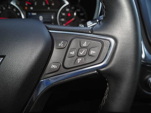 Used 2023 Chevrolet Equinox LT FWD image 31