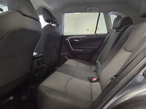 Used 2022 Toyota RAV4 XLE image 11