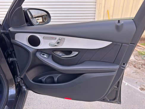 Used 2022 Mercedes-Benz GLC 300 image 43