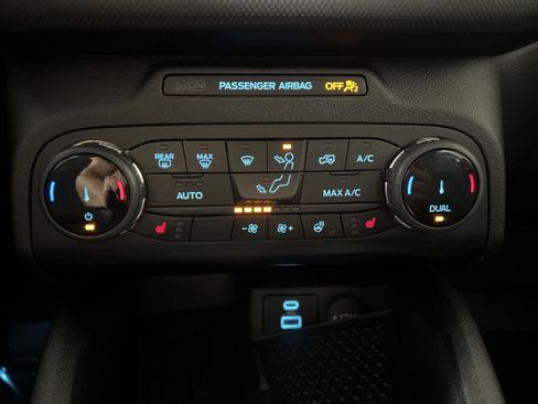 Used 2022 Ford Bronco Sport Outer Banks w/ Tech Package AWD/4WD image 20