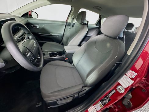 Used 2025 Kia K4 LXS image 13