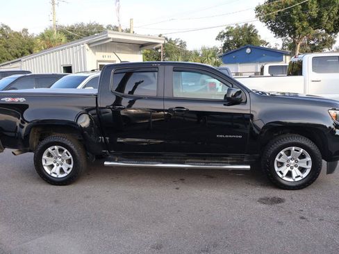 Used 2021 Chevrolet Colorado LT w/ LT Convenience Package AWD/4WD image 4