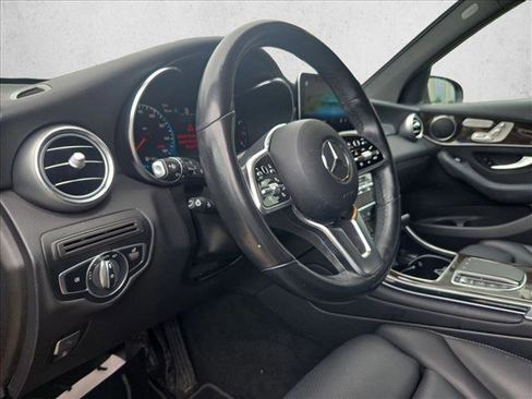 Used 2022 Mercedes-Benz GLC 300 4MATIC image 9