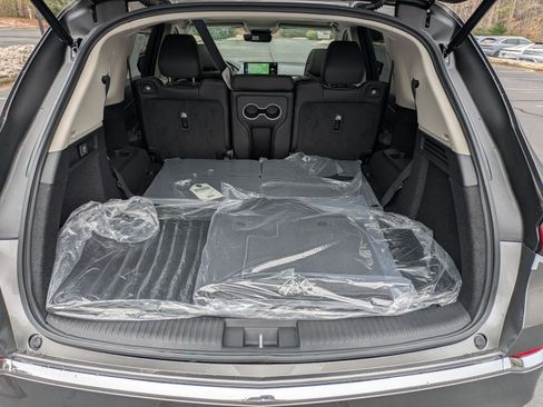 New 2026 Acura MDX SH-AWD image 25