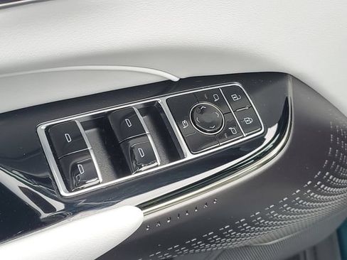 Certified 2024 Cadillac Lyriq Luxury AWD/4WD image 11