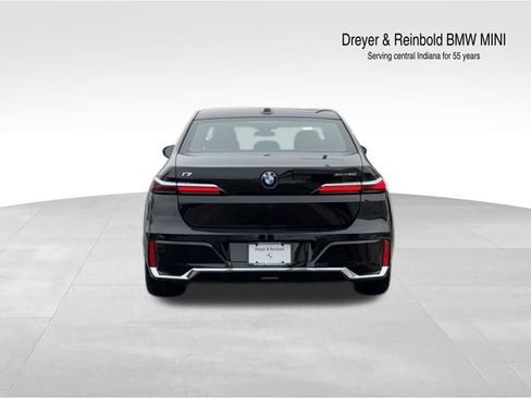 Certified 2024 BMW i7 xDrive60 image 5