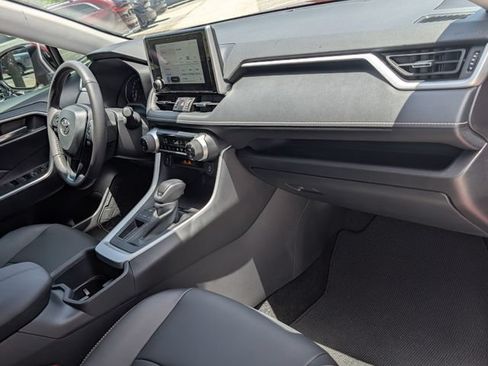 Used 2025 Toyota RAV4 XLE Premium FWD image 27