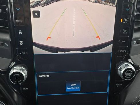 Used 2022 RAM 1500 Limited w/ Body Color Bumper Group image 26