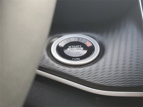 Used 2024 Jeep Grand Cherokee Altitude image 23