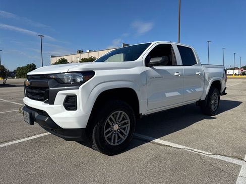 New 2026 Chevrolet Colorado LT w/ Advanced Trailering Package AWD/4WD image 2