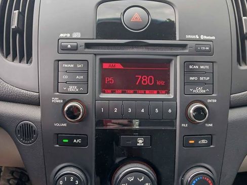 Used 2010 Kia Forte LX w/ Convenience Pkg FWD image 10