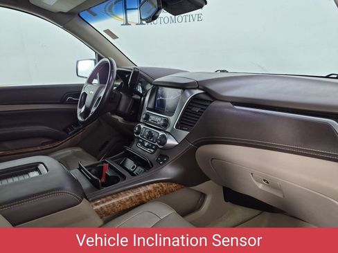 Certified 2018 Chevrolet Suburban Premier AWD/4WD image 41