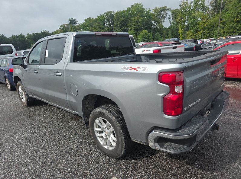 Used 2024 Chevrolet Silverado 1500 LT AWD/4WD image 6