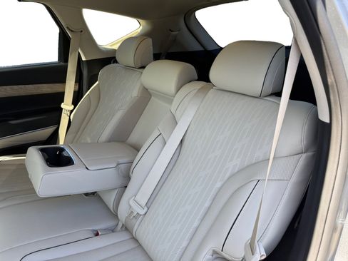 Used 2024 Genesis GV80 3.5T w/ Advanced Package image 16