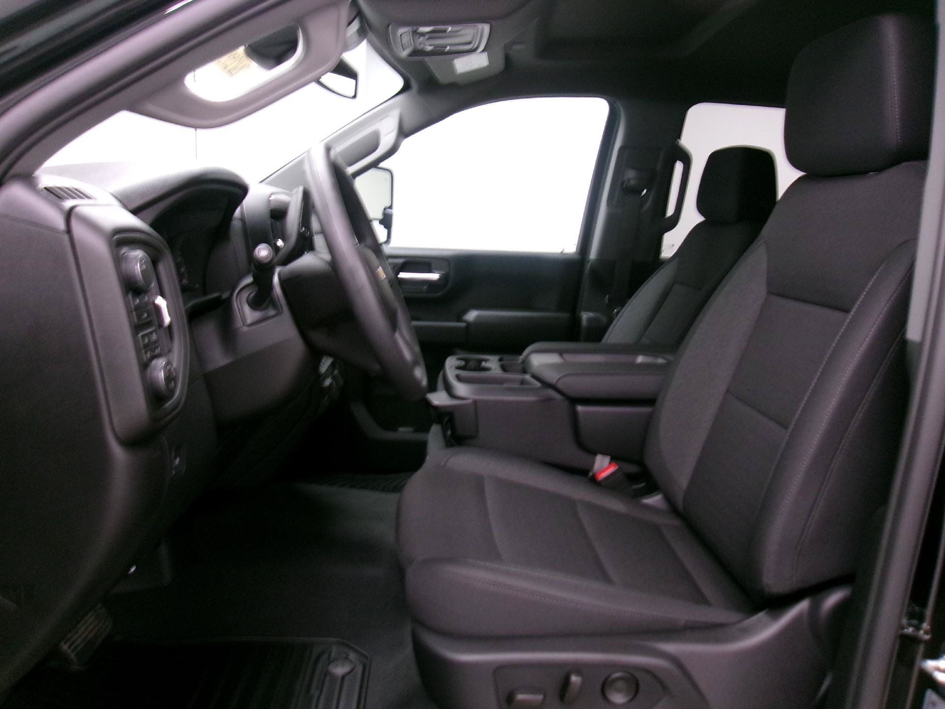 New 2026 Chevrolet Silverado 2500 Custom w/ Custom Value Package AWD/4WD image 8