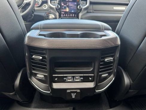Used 2025 RAM 1500 Laramie AWD/4WD image 10
