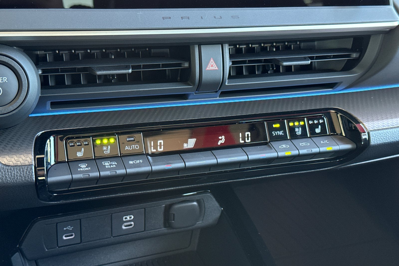 New 2027 Toyota Prius Limited FWD image 18