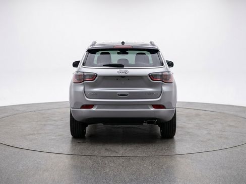 Used 2025 Jeep Compass Limited AWD/4WD image 7