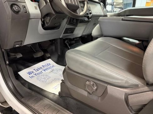 Used 2015 Ford F550 4x4 Regular Cab Super Duty image 10