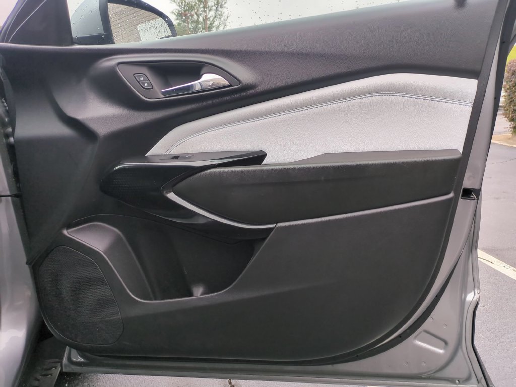 Used 2026 Chevrolet Trax LT FWD image 29