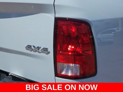 Used 2022 RAM 1500 Classic SLT w/ Electronics Group AWD/4WD image 39