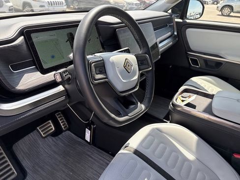 Used 2023 Rivian R1T Adventure AWD/4WD image 2