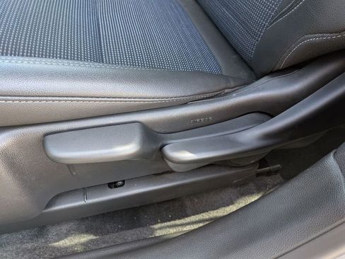 Used 2025 Buick Envista Preferred FWD image 18
