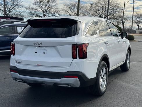 New 2026 Kia Sorento LX image 3