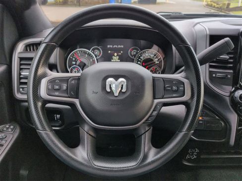 Used 2024 RAM 2500 Tradesman w/ Chrome Appearance Group image 22