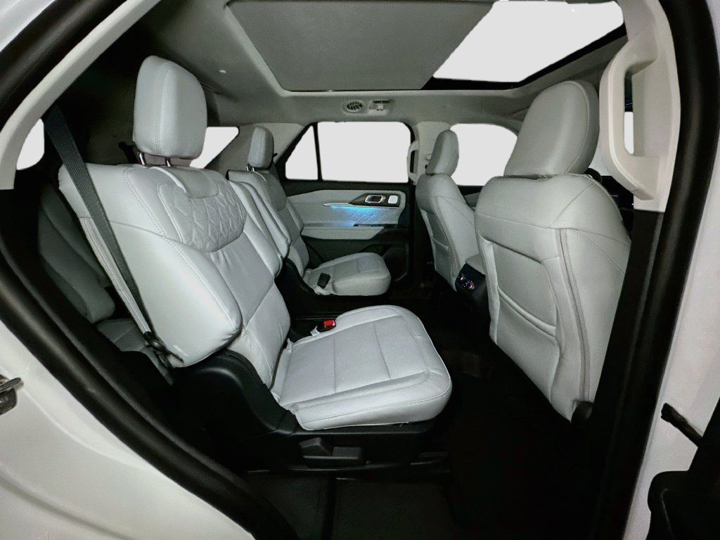 New 2026 Ford Explorer Platinum w/ LUX Leather Package AWD/4WD image 36