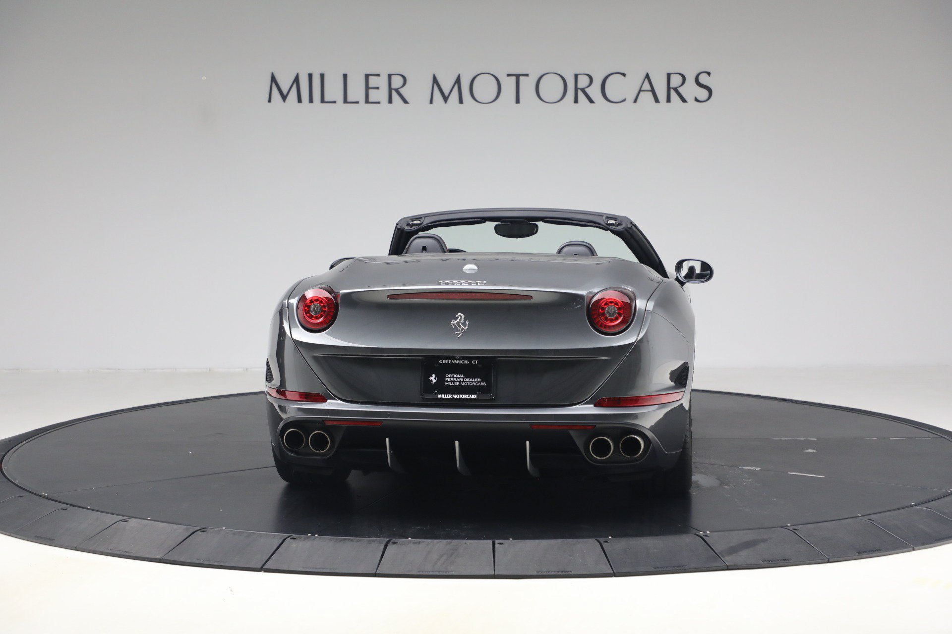 Certified 2015 Ferrari California T RWD image 7