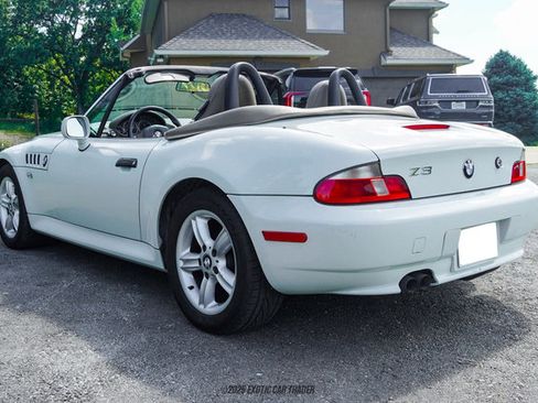 Used 2000 BMW Z3 2.5i image 6