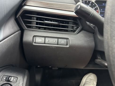 Used 2024 Nissan Altima 2.5 SV FWD image 20