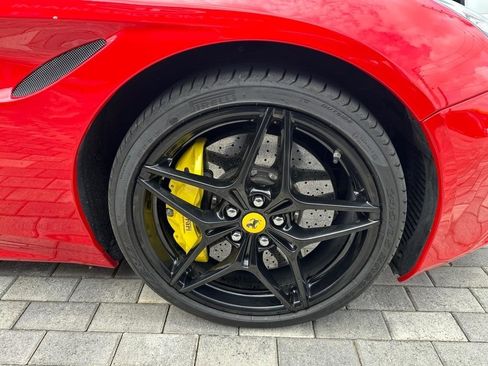 Used 2015 Ferrari California T RWD image 47