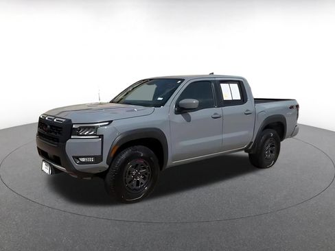 Used 2026 Nissan Frontier PRO-4X AWD/4WD image 7