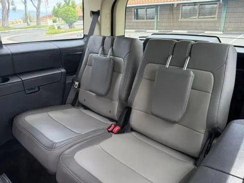 Used 2018 Ford Flex SEL w/ Equipment Group 202A FWD image 14
