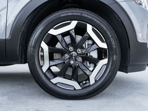 Used 2023 Kia Telluride S w/ S Sunroof Package FWD image 28