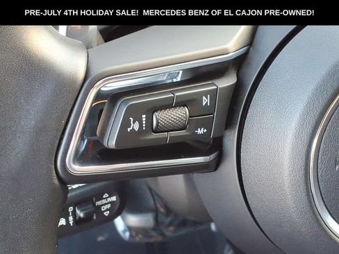 Used 2026 Porsche Macan AWD/4WD image 10