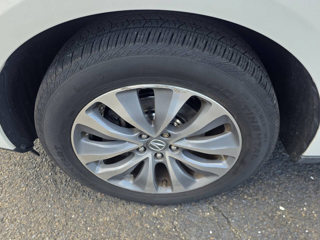 Used 2016 Acura MDX w/ Technology Package AWD/4WD image 29