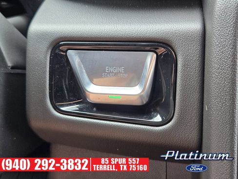 Used 2025 GMC Yukon Denali AWD/4WD image 22