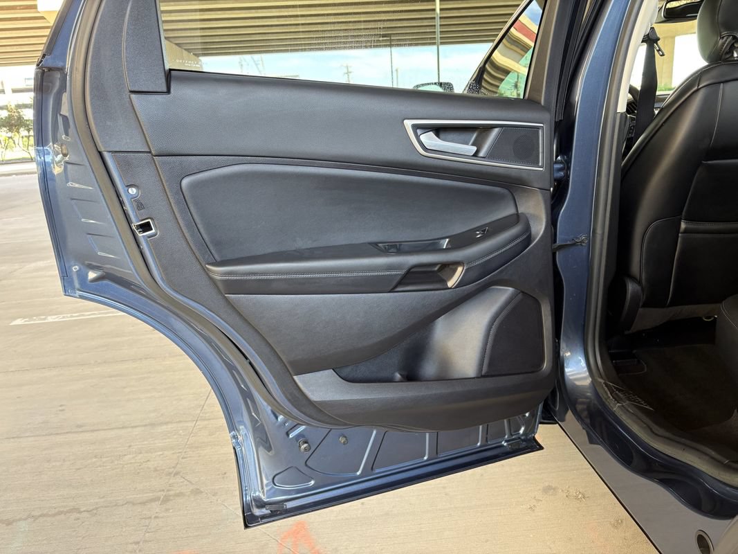 Used 2019 Ford Edge SEL w/ Equipment Group 201A FWD image 26