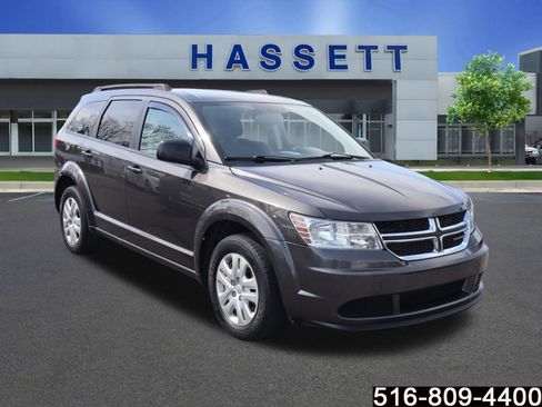 Used 2016 Dodge Journey SE w/ Flexible Seating Group image 1
