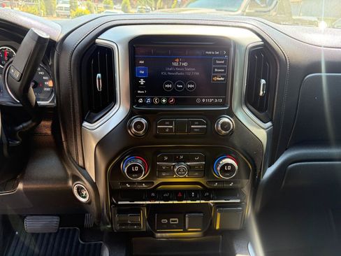 Used 2020 Chevrolet Silverado 1500 RST AWD/4WD image 19