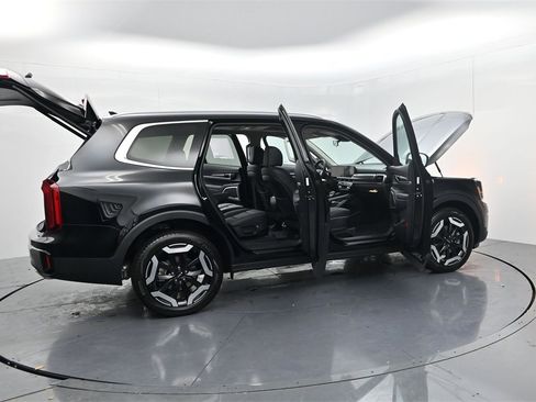 New 2025 Kia Telluride S image 56