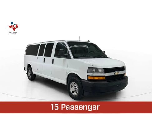 Used 2019 Chevrolet Express 3500 LS RWD image 1