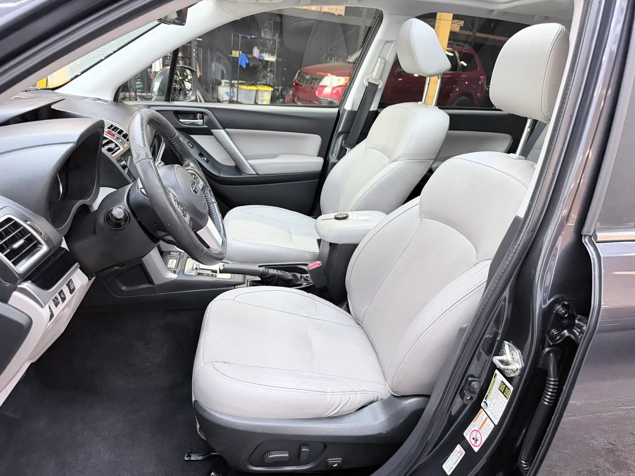 Used 2017 Subaru Forester 2.5i Limited AWD/4WD image 11