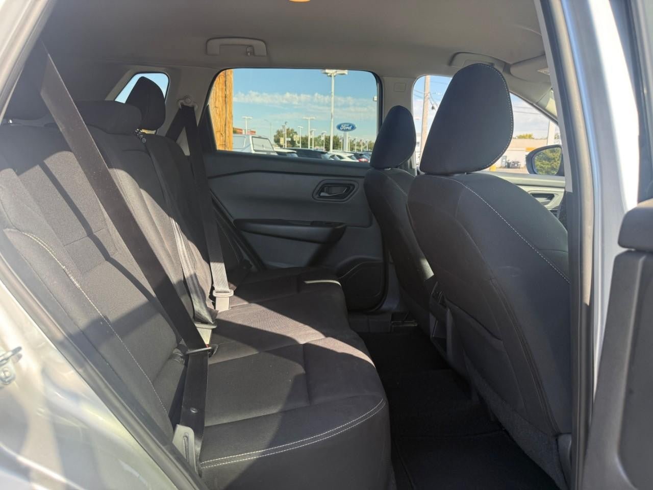 Used 2024 Nissan Rogue S AWD/4WD image 11
