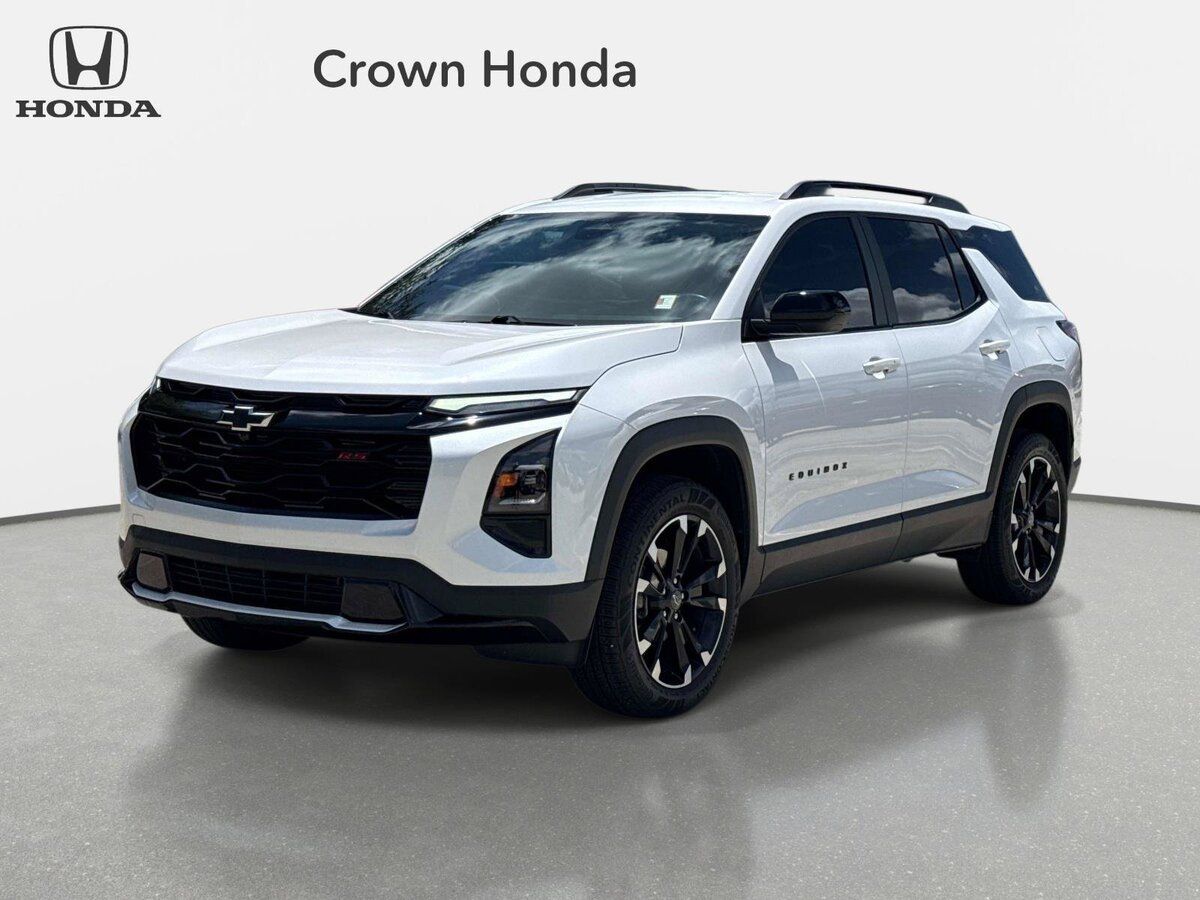 Used 2025 Chevrolet Equinox RS FWD image 1